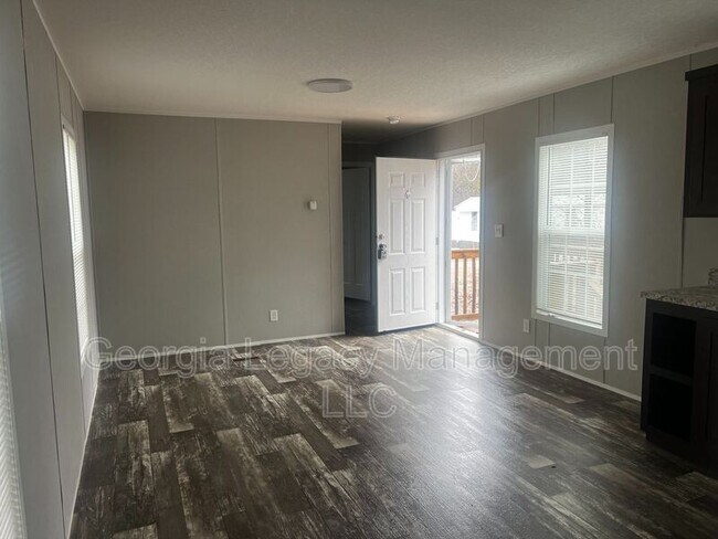 Photo - 189 Mason St