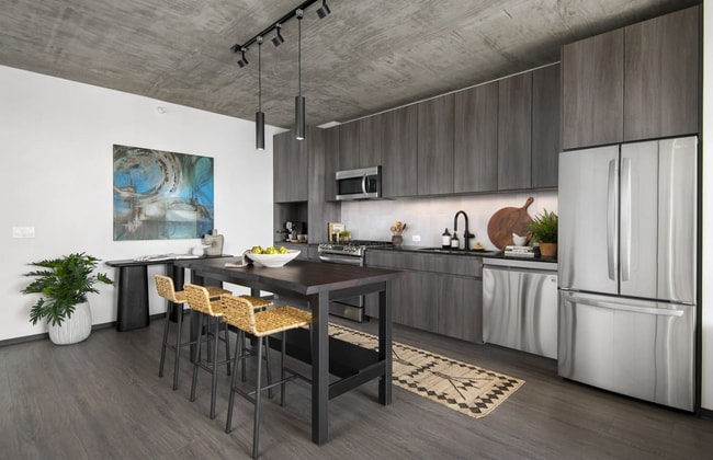 Photo - 1394 W Randolph St