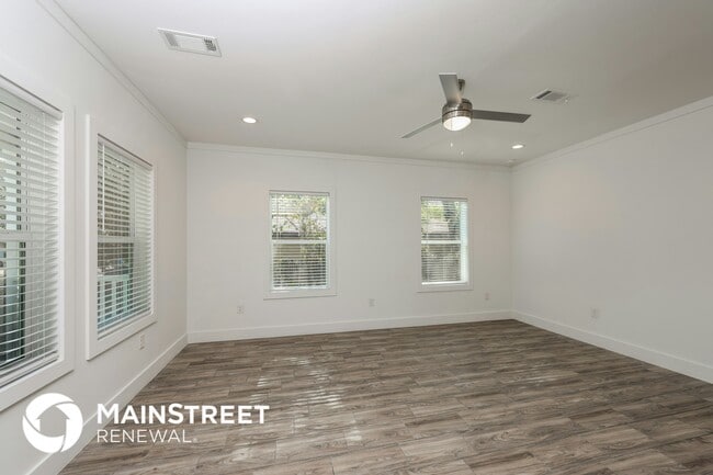 Photo - 3733 Vineyard Dr