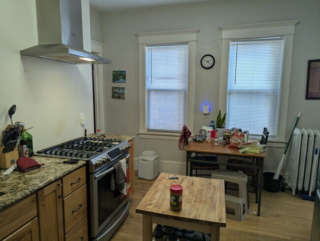 Kitchen - 3128 10th Ave S Unit #1