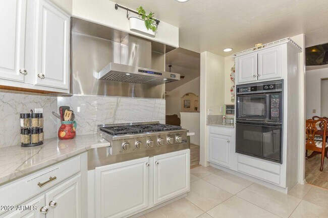 Photo - 5237 N 106th Ave
