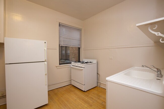 Photo - 1238 Oak Ave Unidad W3