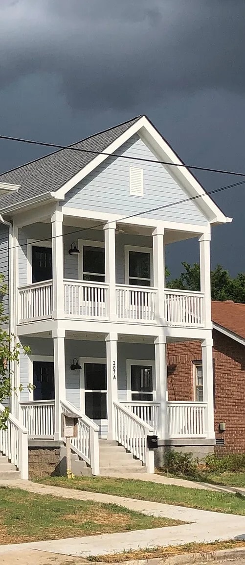 207A Myrtle St