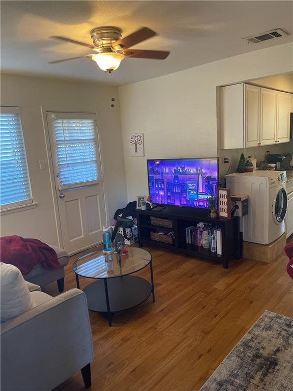 Photo - 1106 W 22nd St Unidad 3