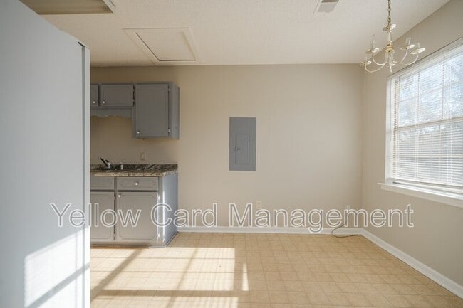 Photo - 82 Crosby Dr