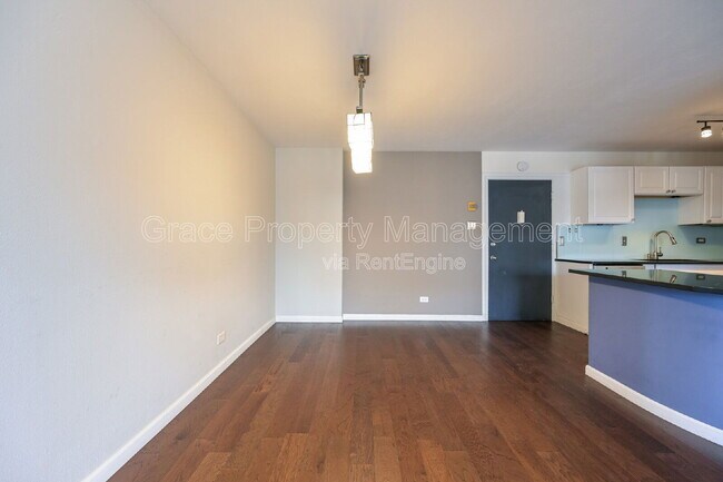 Photo - 888 Logan St Unit 8i