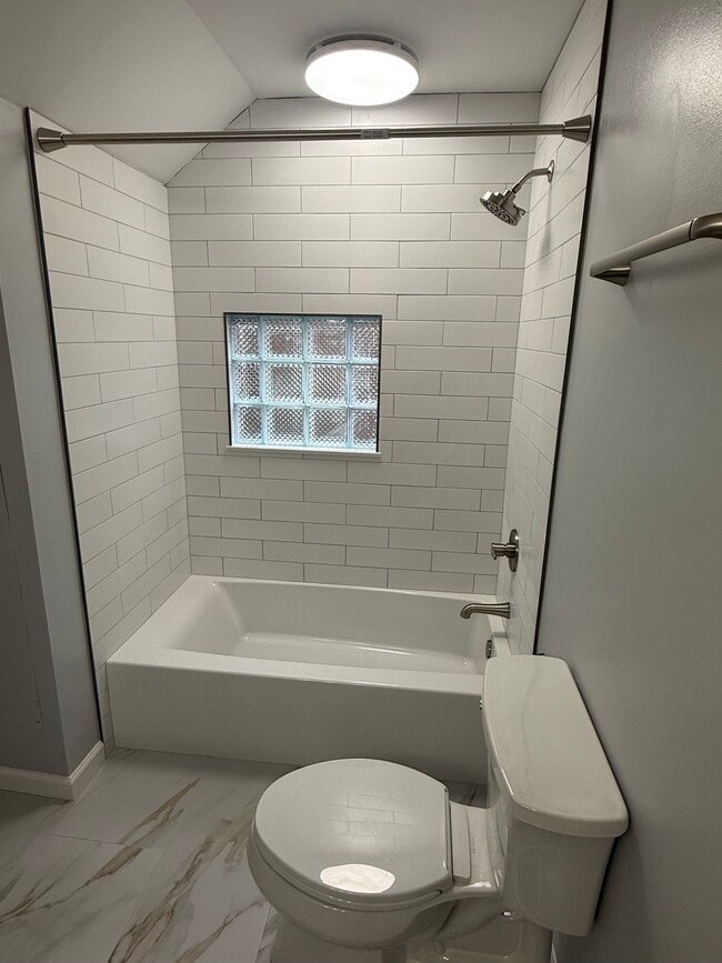 Photo - 1907 Mentor Ave