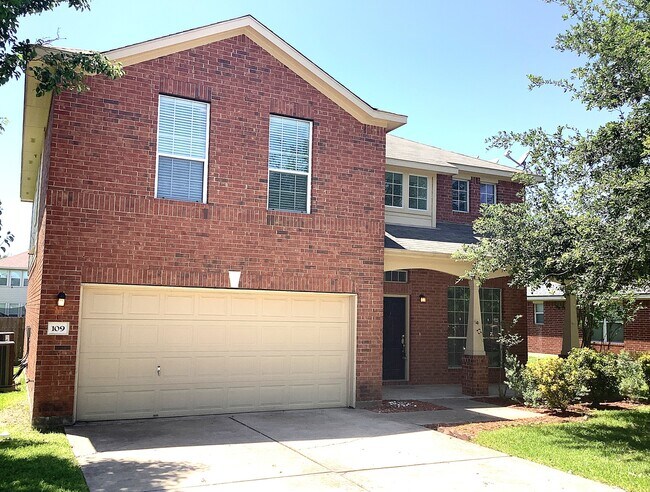 Photo - 109 Castle Dr House