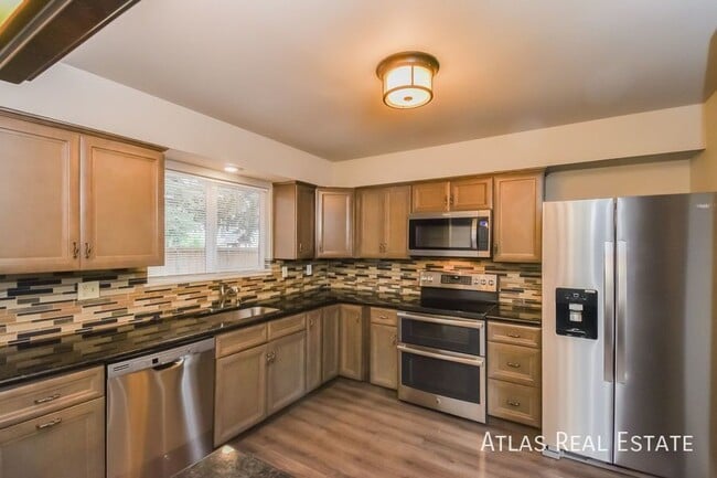 Photo - 5509 Escondido Dr