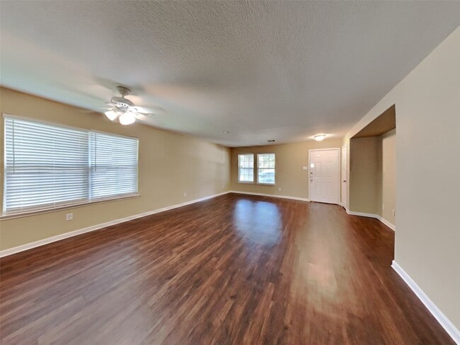 Photo - 6907 Oleander Grove Way