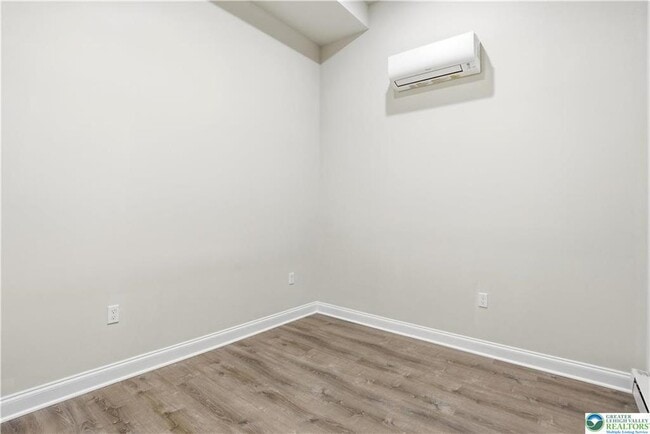 Photo - 109 S Centre St Unit 1