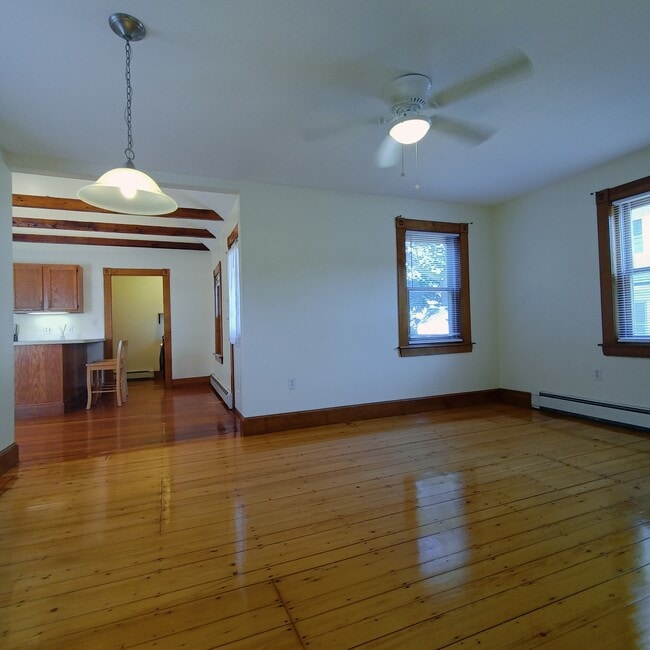 Photo - 376 Grove St