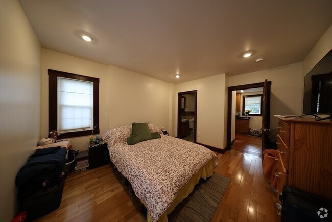 Building Photo - 23 Indiana Terrace Unit 1 Rental