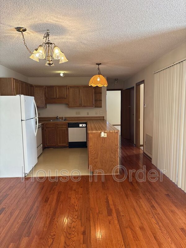 Photo - 1230 State St