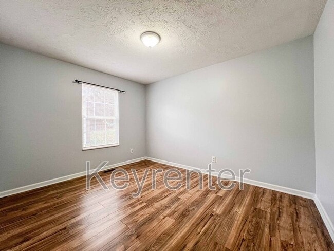 Photo - 2808 Knott Rd