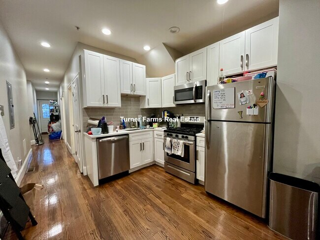 Photo - 92 Calumet St Unit 1