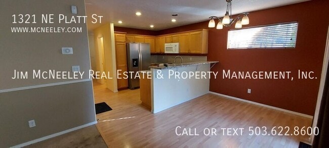 Photo - 1321 NE Platt St