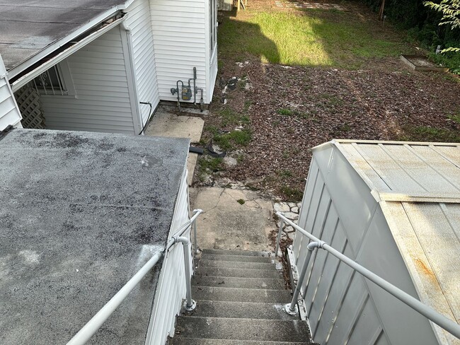 Photo - 1 Bed - 1 Bath - Great Location