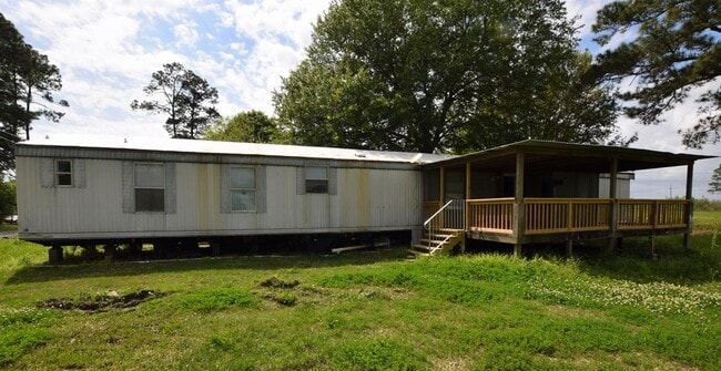 Building Photo - 2360 Tuna Ln