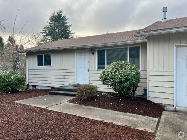 Building Photo - Upper Eastside 2 BD Duplex Rental