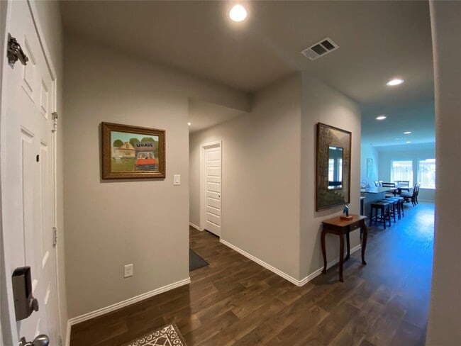 Photo - 3935 Country Club Dr