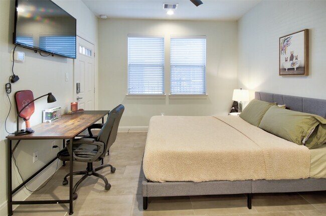 Photo - 1909 Maury St