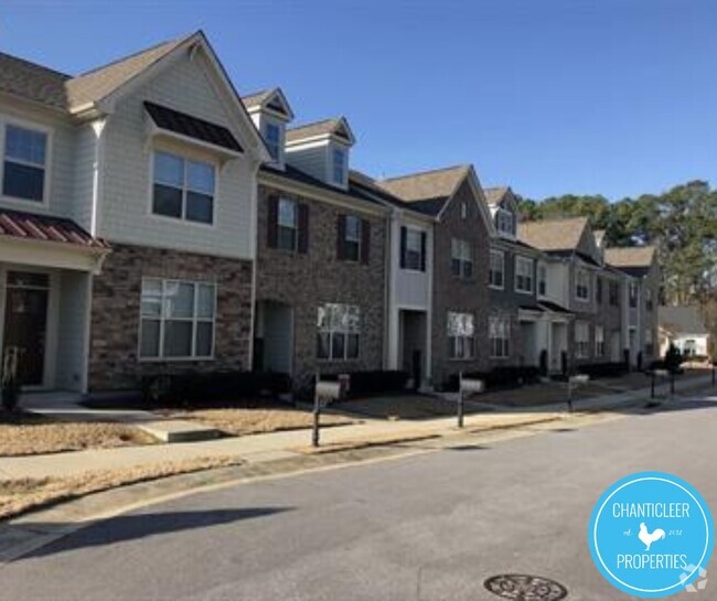 Building Photo - 5830 Crestlawn Ct Rental