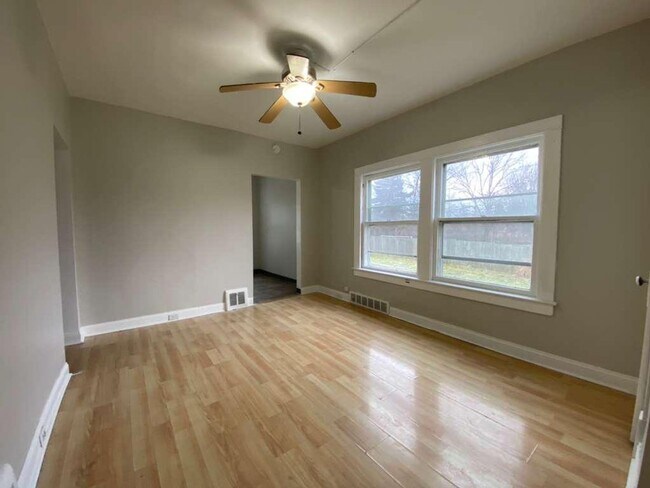 Photo - 7918 Force Ave Unit 1