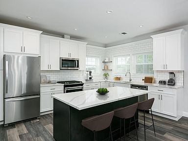 Gail Grace Estates at Copiague - Gail Grace Estates at Copiague Apartments