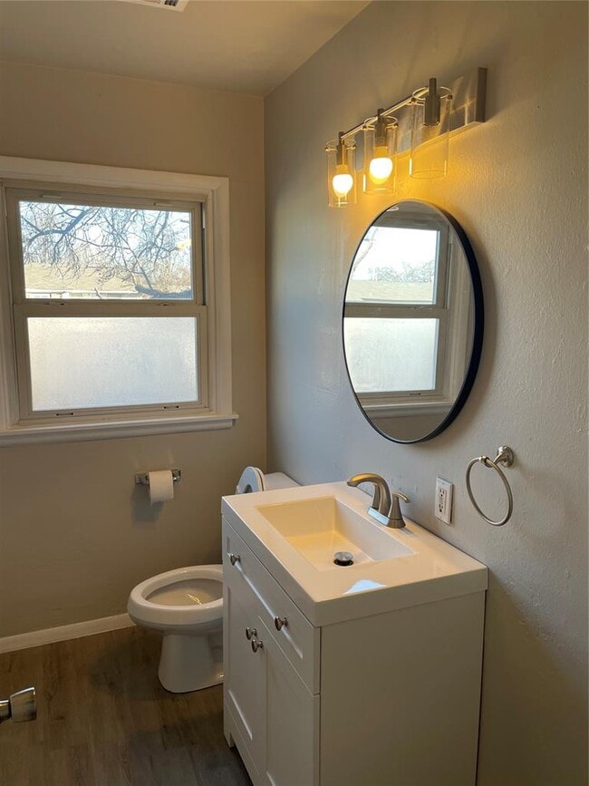 Photo - 228 W 9th St