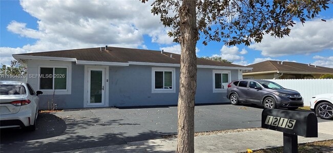 Building Photo - 1215 NW 7th Ct