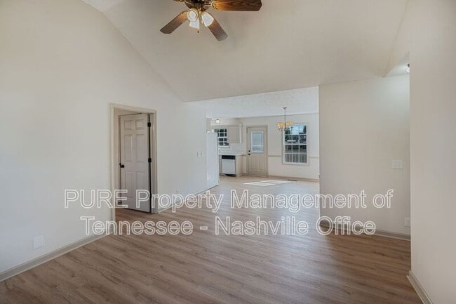 Photo - 405 Glenhaven Dr