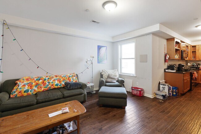 Photo - 1628 Willington St Unit C