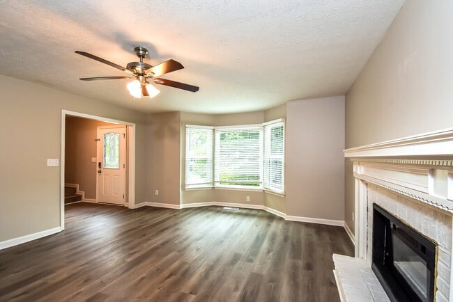 Photo - 20 Louise Ct