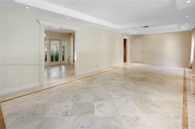Photo - 1030 Polk St