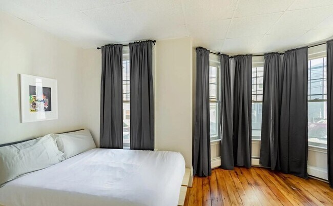 Photo - 31 Falcon St Unit #1