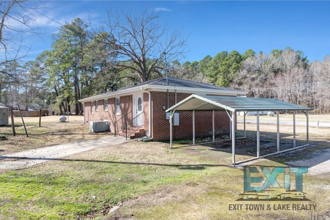 Photo - Charming 3-Bedroom Rental in Jarratt, VA!