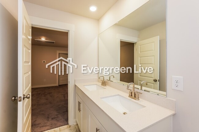 Photo - 862 Bur Oak Ct