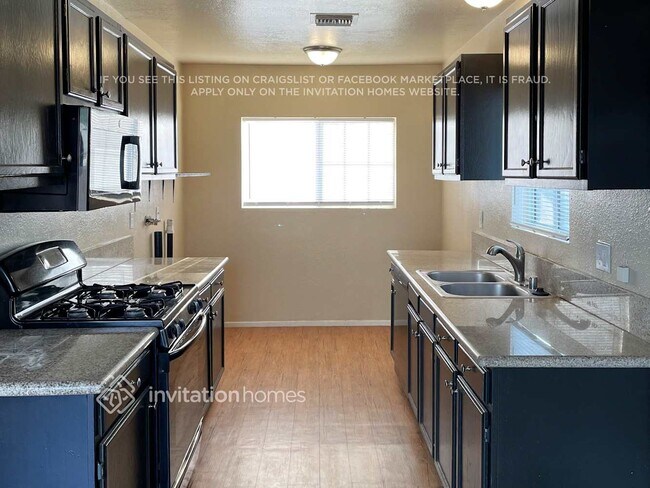 Photo - 11961 Hubbard St