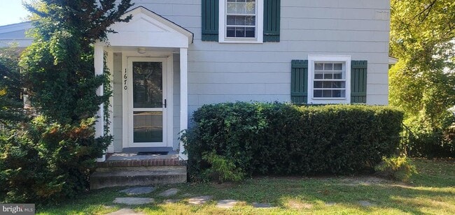 Photo - 1670 N Longfellow St