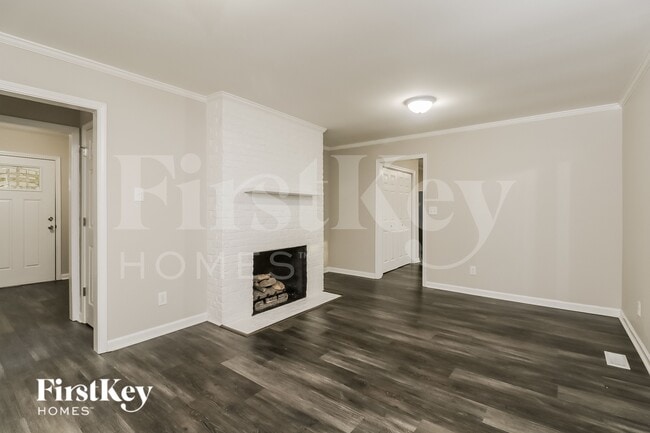 1722 Aster Ln