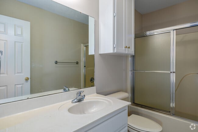 3BR, 2BA - 1,310SF - Primary Bathroom - Windsor Park