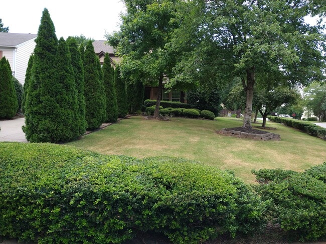 Photo - 715 Soneley Ct