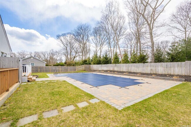 Photo - 15 Pin Oak Ln