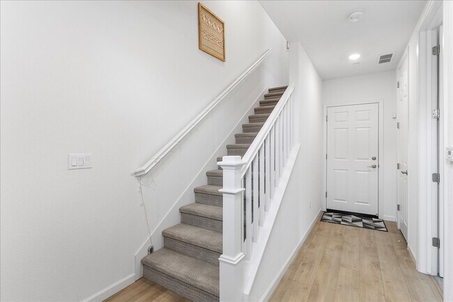 Photo - 403 Industrial Pky