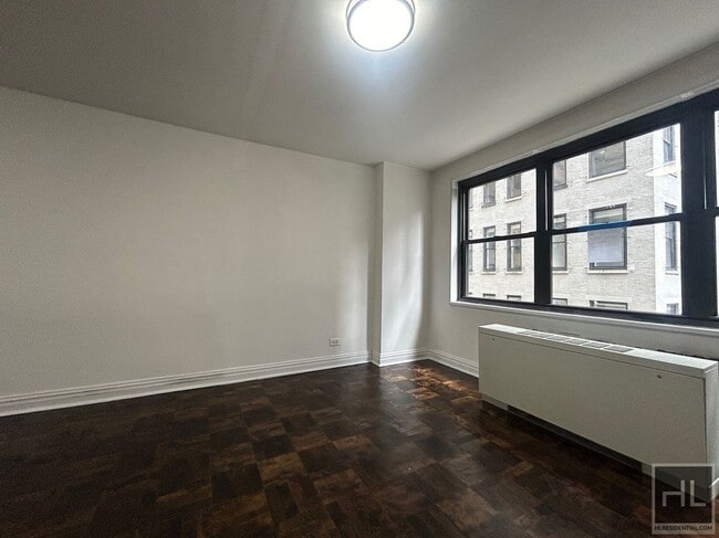 Photo - 5 AVENUE Unit 4C