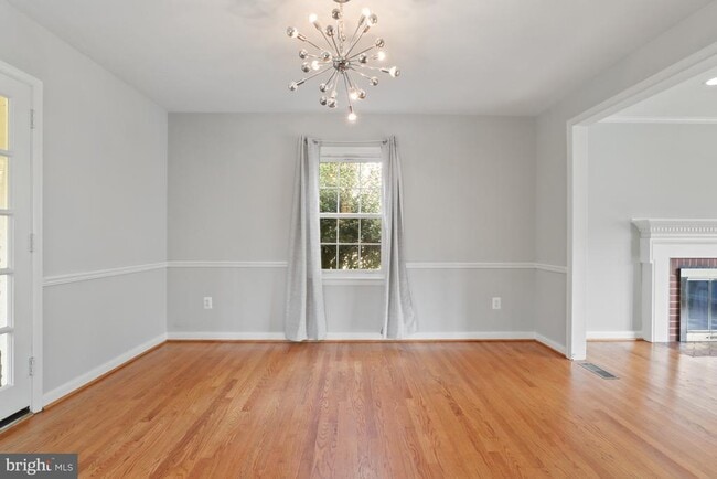 Photo - 6139 Tompkins Dr