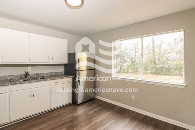 Photo - 1327 Ridgeview Rd