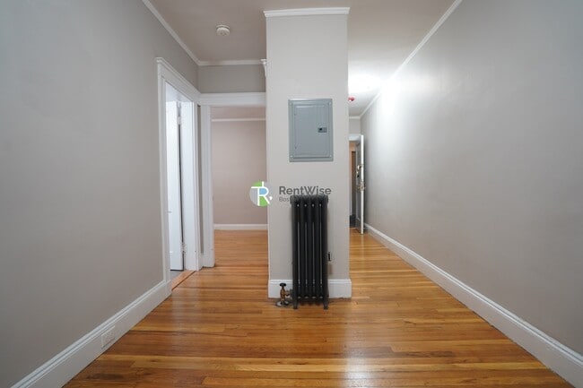 Building Photo - 19 Vinal St Unit 10