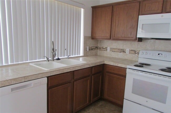 Photo - 2402 Prickly Pear Dr